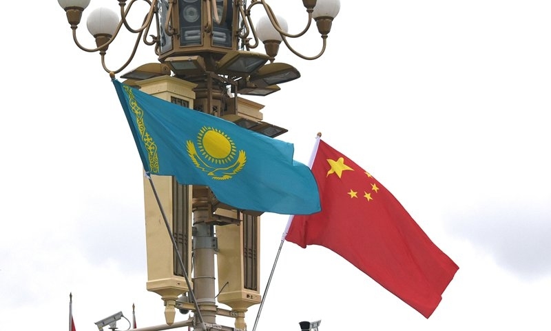 Chủ tịch Trung Quốc gửi thông điệp đoàn kết tới Tổng thống Kazakhstan
